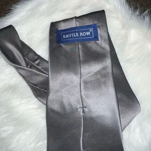 Metallic silver tie to bundle with other stuff savile row - Picture 4 of 4